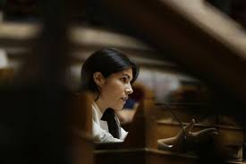 Mortagua, 86, of new bedford, died wednesday. Mariana Mortagua Acusa Andre Ventura De Estar Comprometido Ate Ao Pescoco Com Negocios Obscuros Da Banca O Jornal Economico