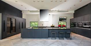 تصميم ديكورات مطابخ حديثة بأسلوب Ultra Modern مجلة هي