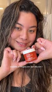 Testing out the @Origins Skincare GinZing Energizing gel cream🤩  #OriginsPartner #skincare #glowyskin #skincaretips #glowgetit