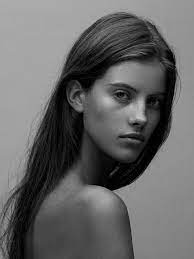 Friend of a friend (2019). Barbora Podzimkova Black And White Portraits Photo Ideas Girl Portrait