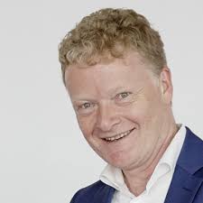 Wer wenn nicht wir? Letzte Woche durfte ich spontan auf dem Impact Slam von  12MIN.ME ⏰ und AUFBRUCH.Hamburg 🚀 das studentische Climate Innovation  Forum vorstellen, das am 9.6.2023 an der…