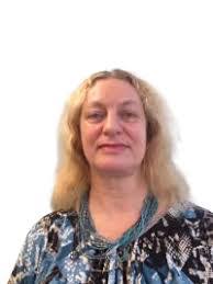 Diana Kinch's Instagram, Twitter & Facebook