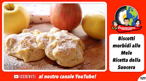 Iniziamo a preparare i biscotti morbidi alle mele, per prima cosa rompiamo le uova in una ciotola e iniziamo a mescolare con le fruste elettriche. Biscotti Morbidi Alle Mele Ricetta Della Suocera Youtube