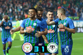 Süper lig ekiplerinden çaykur rizespor'da 2 futbolcu ile yardımcı antrenörün yeni tip coronavirüsü testinin pozitif çıktığı bildirildi. Caykur Rizespor 3 1 Ih Konyaspor