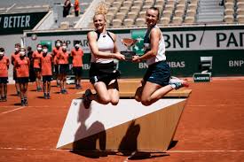 Bílovec, 8 de marzo de 1990) es una tenista profesional checa.se convirtió en profesional en 2006 y ha ganado 28 títulos individuales, dos de los cuales son títulos de grand slam, el campeonato de wimbledon en 2011 y 2014. Barbora Krejcikova Wraps Up Another Success At Roland Garros Alloa And Hillfoots Advertiser