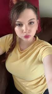 Brandy Doucet's Instagram, Twitter & Facebook