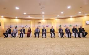 Perdana menteri juga mengumumkan pelantikan beberapa tokoh terkemuka negara untuk menjadi anggota majlis penasihat. Bernama 12 Individu Dilantik Sebagai Ahli Majlis Penasihat Pertanian Negara