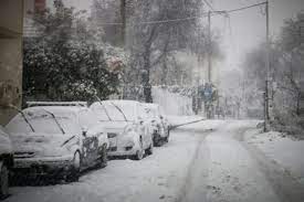 Κλειστά λόγω χιονιά, σε δυτ. Sxoleia Ayta Einai Poy 8a Meinoyn Kleista Sthn Attikh Logw Xionioy Kai Pagetoy Ta Nea