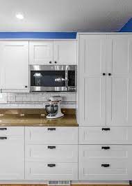 Odottaa odottava seuraamispyyntö käyttäjältä @stromae. Pin By Beth Standfuss On 18 Airline Kitchen Plans Kitchen Decor Modern Kitchen Cabinets Decor