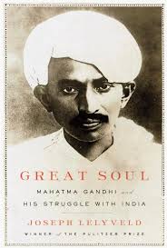 Mahatma gandhi war der initiator der gewaltlosen befreiung indiens von der kolonialherrschaft der engländer. Zensierte Gandhi Biographie Man Schutze Den Mahatma Vor Seinen Freunden Bucher Faz