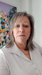 Hey fellow locals. Today as a Healer I'd like to talk about Reiki.🙏, REI(  universal source intelligence)..KI(Life force energy) is a Japanese form of  spiritual healing. 💮, The " laying