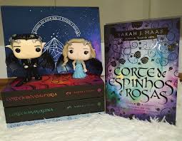 Hoje nós gostaríamos de focar sua atenção nas energias do solstício de inverno / verão agora fluindo pesadamente sobre vocês. Corte De Espinhos E Rosas A Saga De Fantasia Epica Que Conquistou Meu Coracao Aishando Books