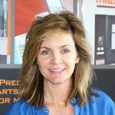 Mandi Davis's Instagram, Twitter & Facebook