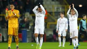 ملخص أخر أخبار ريال مدريد اليوم كابيلو واثق من تأهل ريال مدريد أمام مانشستر سيتي In 2020 Soccer Field Soccer Coat