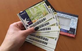 1 din legea salarizarii personalului platit din fonduri incepand cu 1 ianuarie 2019 bugetarii cu anumite exceptii primesc lunar o indemnizatie de hrana in suma de 347 de lei impozabili calculata ca a 12 a. IndemnizaÅ£ia De HranÄ MancatÄ De Guvern In Ianuarie PrecizÄri Privind Tichete De Masa 2019