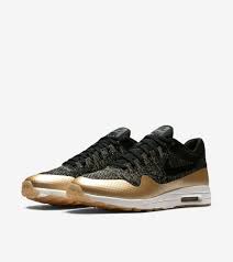 See more ideas about nike air max, flyknit, nike. Women S Nike Air Max 1 Ultra 2 0 Flyknit Metallic Black Metallic Gold Nike Snkrs Be