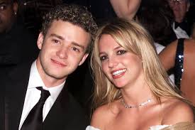 The singer appears in framing britney spears, a special that examines the baby one more time star's career and the #freebritney movement that campaigns against her ongoing. Britney Spears Lasterattacke Von Justin Timberlake