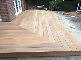 Stock Von Wpc Terrassen Len Terrassenplatten Wpc Zaun Terrasse
