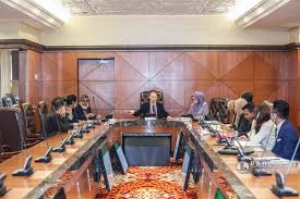 She has served as deputy governor of bank negara from 2010 to 2013 and from 2013 to 2016. Parlimen Malaysia A Twitter Yb Tuan Wong Chen Ahli Parlimen Subang Yb Puan Wong Shu Qi Ahli Parlimen Kluang Ybhg Datuk Roosme Binti Hamzah Setiausaha Dewan Rakyat Serta Pegawai Pegawai Kanan Parlimen Malaysia