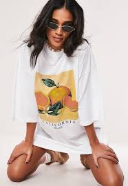 White Oversized Orange T Shirt Dress Missguided Orange T Shirts T Shirt Dress Oversized T Shirt Dress I remember one day i stole my boyfriend's tee and you know what, i really loved the fit of this top. www pinterest co kr