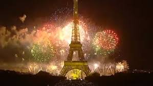 Au programme de ce 14 juillet 2016, l'orchestre national de france et le chœur de radio france interprètent les oeuvres de berlioz, bizet, puccini, wagner, verdi. Retour Sur Le Feu D Artifice Du 14 Juillet A La Tour Eiffel Lindependant Fr