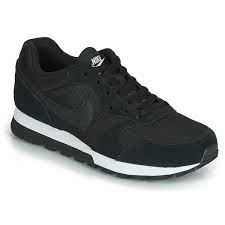 Nike md runner 2 yastıklı orta tabanı ve hava boşluklarının olduğu deri kumaşıyla bu açıdan büyük fayda sağlar. Nike Md Runner 2 W Schwarz Schuhe Sneaker Low Damen 64 95