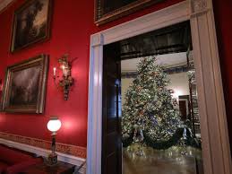 Check spelling or type a new query. White House Unveils 2018 Christmas Decorations
