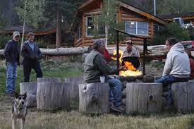 All rooms feature simmons beauty rest super pillow top king or queen size beds with luxurious linens. Yellowstone Cabins Lodging In Cody Wy Elephant Head Lodge