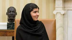 > ze is de 16e vrouwelijke winnaar van een nobelprijs. Malala Yousafzai Biografie Nobelprijs En Feiten Levensstijl En Sociale Problemen Juli 2021