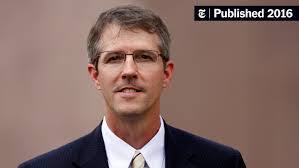 Christopher Simcox's Instagram, Twitter & Facebook