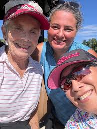 HOT! @julieband 📸 @gregnoire