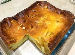 Le Far Breton Aux Pommes Est Un Gateau A Base De Pommes Lait Creme Liquide Farine Sucre Sucre Vanille E En 2020 Far Breton Aux Pommes Far Breton Far Breton Facile