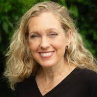 Debbie Hooten's Instagram, Twitter & Facebook