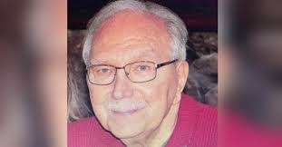 Robert Suski's Instagram, Twitter & Facebook