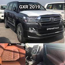 You know it has a very raspy sound. 2019 Toyota Land Cruiser And 2019 Lexus Lx 570 Black Edition S Spied