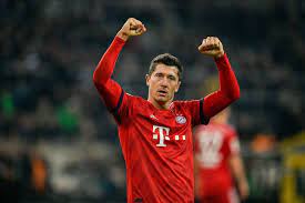 Poszczęściło mi się i dostałem dwie karty numerowane lewa. Bayern Monachium Lewandowski Dumny Z Pobicia Rekordu Pizarro Sport W Interia Pl