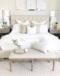 Loooove The Bench Kucuk Yatak Odalari Yatak Odasi Ic Tasarimi Yatak Odasi Ic Mekan