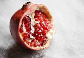 Itulah penjelasan kami tentang lima manfaat buah delima untuk kesehatan rambut anda semoga artikel yang kami bahas pada hari ini, bisa menjadi referensi untuk anda semua dan kami ucapkan selamat mencoba. Anti Aging Alami Ini Lho 6 Manfaat Lain Buah Delima Bagi Kecantikan