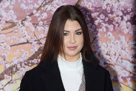 Enjoyphoenix s'est rendue à new york pour rencontrer gigi hadid. Enjoyphoenix Announces Taking A Break On Youtube To Take A Step Back Archyde