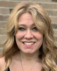 Mary Blackmer's Instagram, Twitter & Facebook