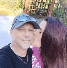 Are a lot of lefty's forehand dominate or backhand dominate!?