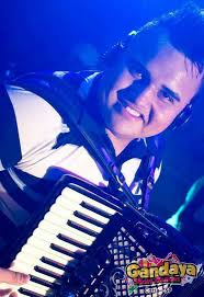 Aprenda a tocar a cifra de nêga (tarcísio do acordeon) no cifra club. Tarcisio Do Tarcisio Do Acordeon E Os Matutos De Luxo Facebook