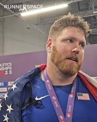 Downers Grove North IL high school coach John Sipple expects his  upperclassmen to set the example for the the new kids each season. Watch  the latest #SecretsToSuccess  https://secrets-to-success.runnerspace.com/gprofile.php?mgroup_id=36807&do  ...