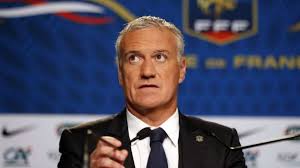 Voir plus d'idées sur le thème équipe de france, joueurs de foot, champion france's forward antoine griezmann celebrates after the euro 2016 round of 16 football match between france and republic of ireland at the parc. Equipe De France Deschamps Devoile Ses 23 Pour L Euro 2016