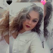 Felicia Maes's Instagram, Twitter & Facebook