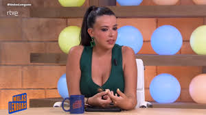 Sarah Santaolalla, 'obligada' a pronunciarse tras tachar al PP de "inútiles mentales": el partido ha pedido su despido