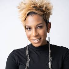 Melanie Taylor's Instagram, Twitter & Facebook