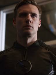 Hunter zolomon had a troubled relationship with his parents, who rarely spoke to each other or to him. Zoom Arrowverse Schurken Wiki Fandom