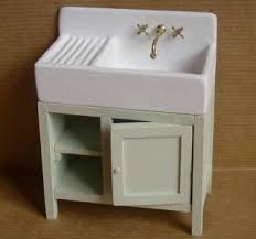 Miniatures Et Maisons De Poupees Ma Vieille Maison Maison De Poupee Mobilier En Miniature Meubles Maison De Poupee