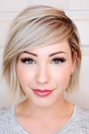 The pointy ends achieved by asymmetrical cutting give the face a more oval impression. Short Hairstyles For Round Faces 2020 45 Haircuts For Round Faces Ladylife